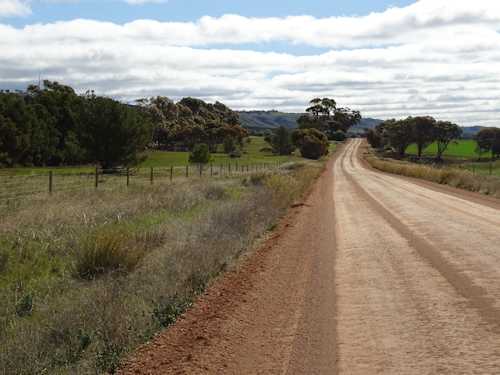 Stock Route Road between Point Pass and Brady Creek